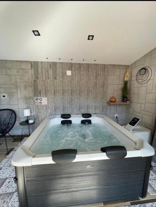 Aphrodite Hills Apartments-Stara Planina