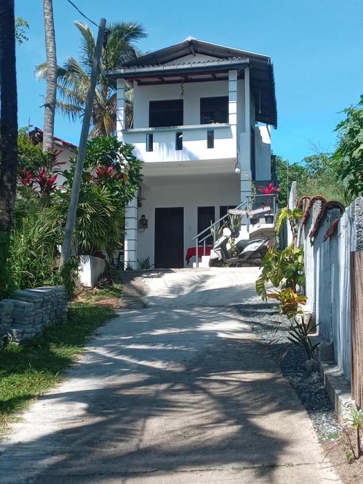 Happy Living Weligama