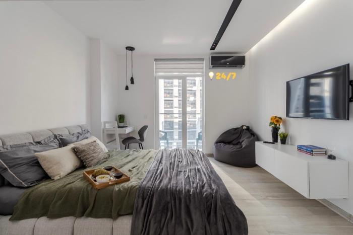 Modern apartment in a new building near the center Free parking