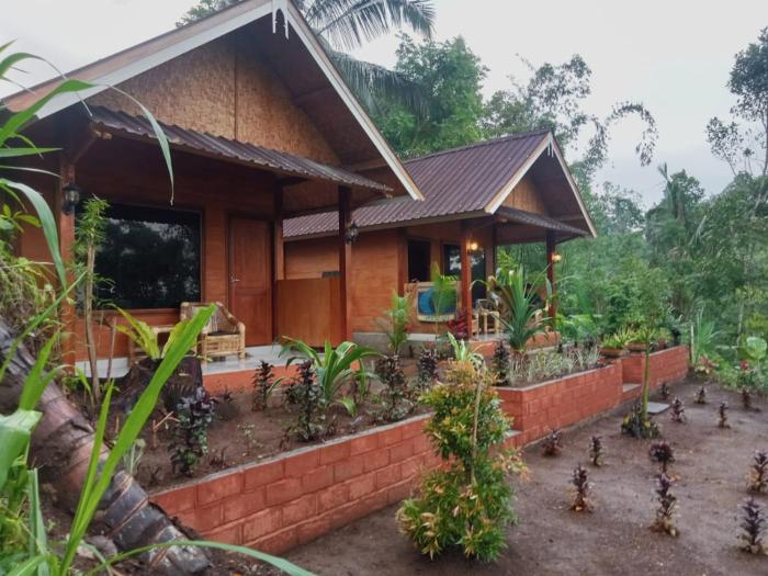 Tetebatu River Side BUNGALOWs