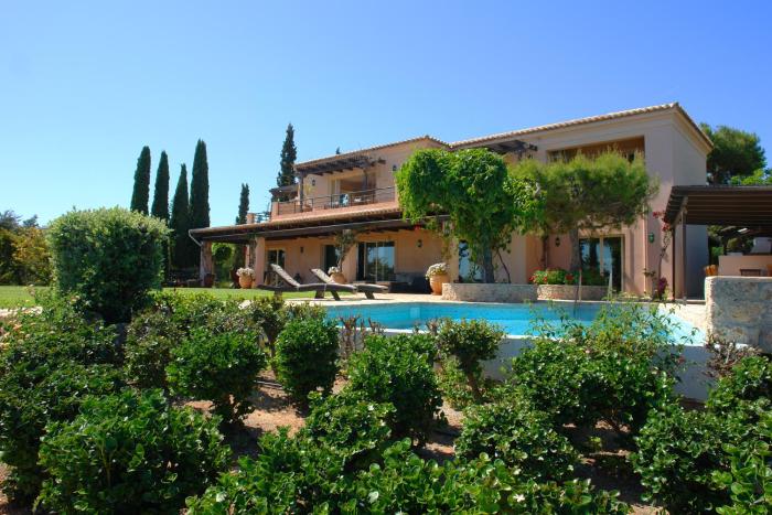 Sentinel Villa, Portocheli