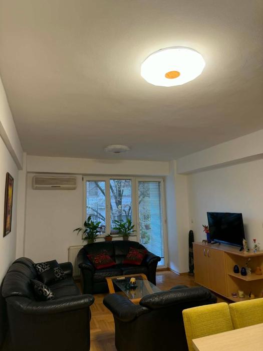 Cozy Base Apartment