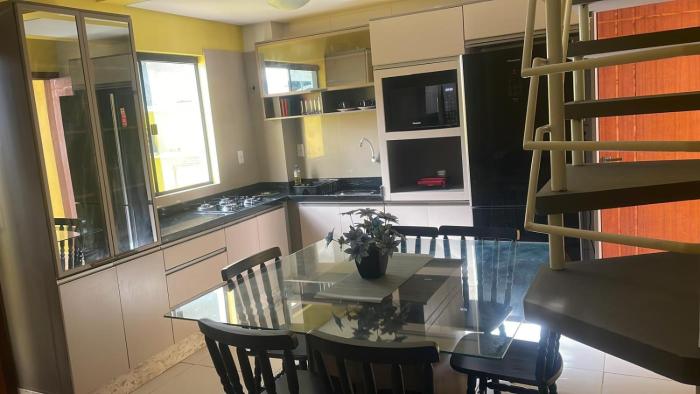 Sobrado Completo Ingleses para 6 pessoas