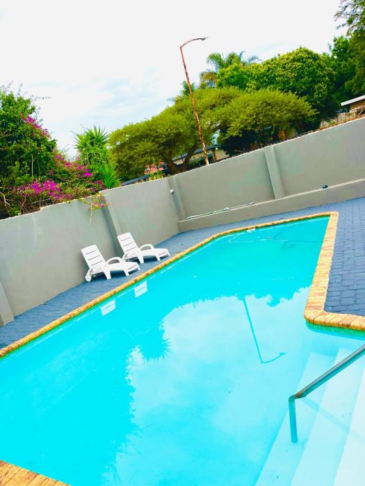 QHAWEKAZI GUEST HOUSe