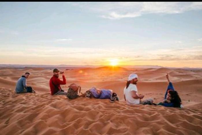 ERG merzouga desert Luxury camp