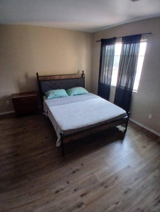 West Phoenix Value Room 4 Bennet