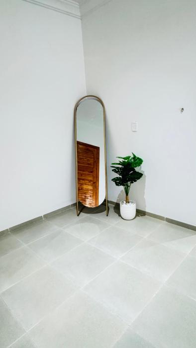 Modern, Comfortable, Quiet Apartment and Ideal Location