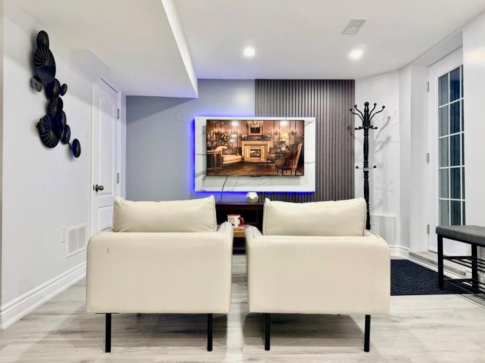 Modern Cozy Basement Suite Free Parking
