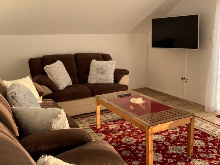 Apt Bordoa de Macura with Bay View