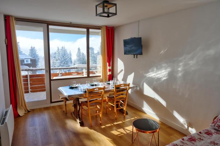 Le Thistle Blue - T2 au pied des pistes à Chamrousse- Skin in - Ski out - Idéal Séjours Famille ou Amis -Jusquà 5 personnes