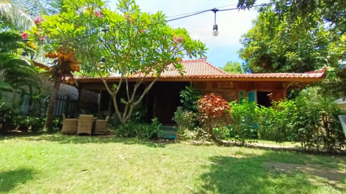 Sunset Side Gili Home