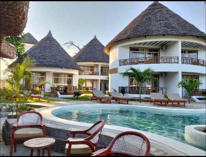 Zuri Tulivu Resort And Restaurant