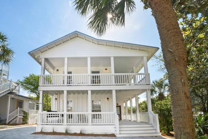 Ocean Views! Short Walk to Beach! 30A Luxury Home!