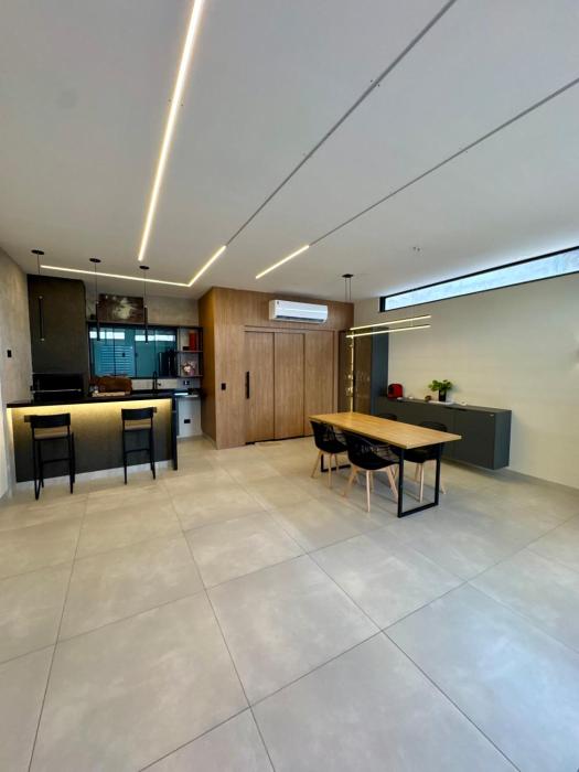 Casa Nova com Área Gourmet e Conforto Premium