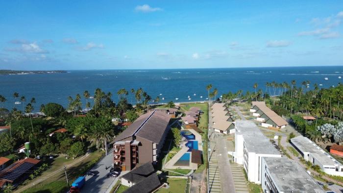 Atlântico Carneiros - Pé na areia próximo da Igrejinha