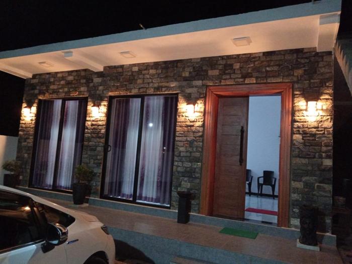 Biyagama Highway view Luxury House