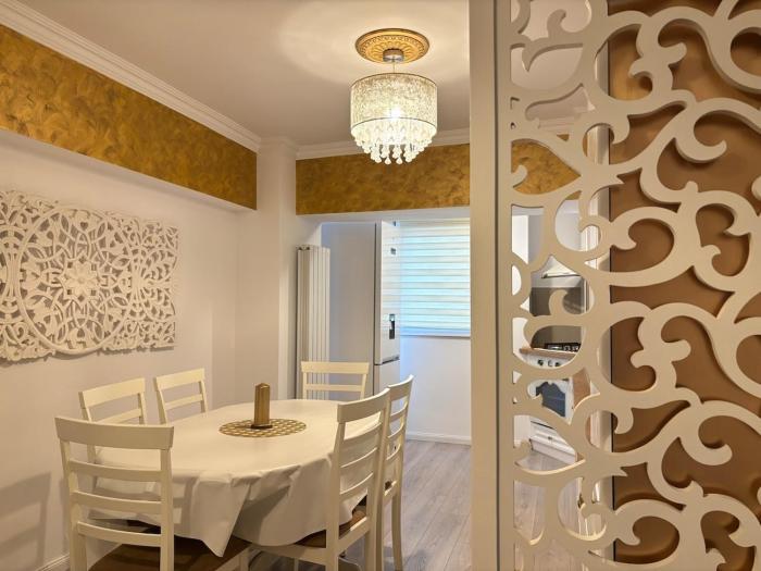 SkyView Luxury Apartment