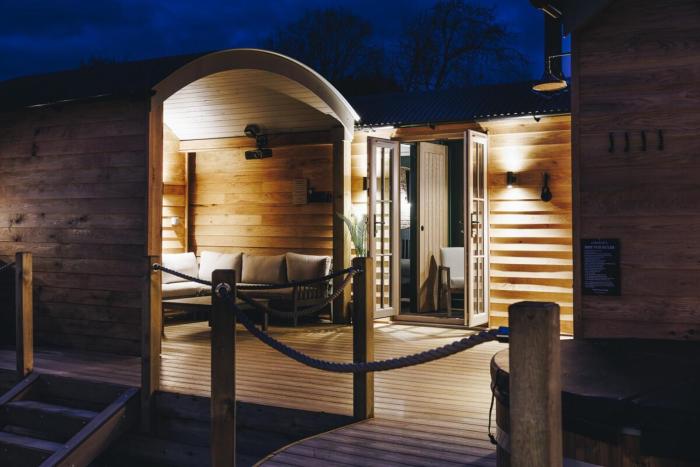 Nestledstays - The Hide