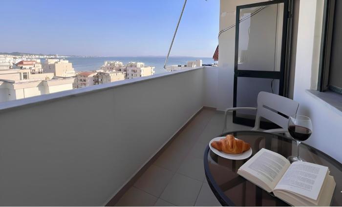 Mikael Sea View Apartment