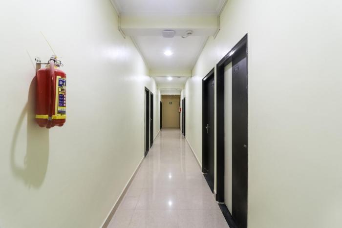 Collection O by OYO Pragyapuri residents