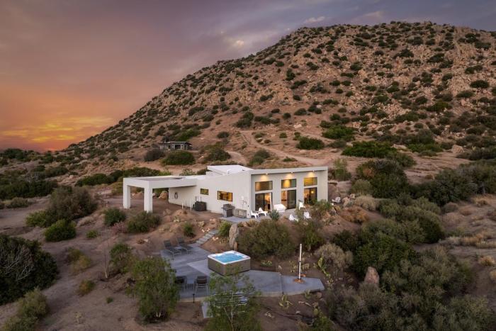 Heavens View By The Cohost Company