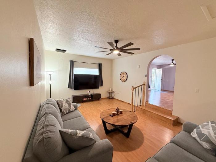 Free Chick-Fil-A & Starbucks! Cliffside Hideaway!