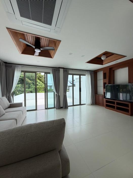 Cozy Siray Phuket 3-Floor Seaview Family Home