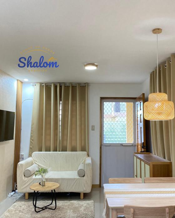 2 Bedroom Entire House, 5 minutes from Airport