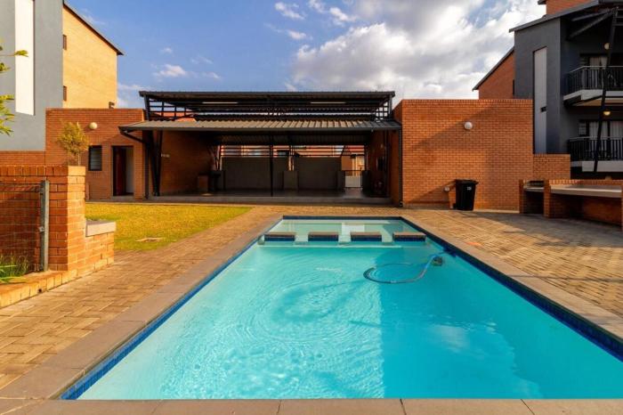 The Waterfall Nest 3 CB