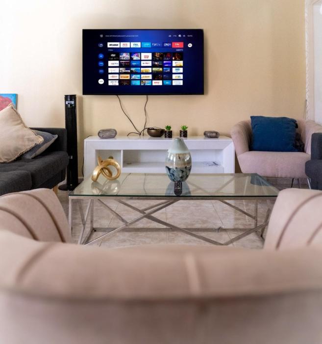 4BR Villa Newly Renovated-5 min to Playa Dorada H1