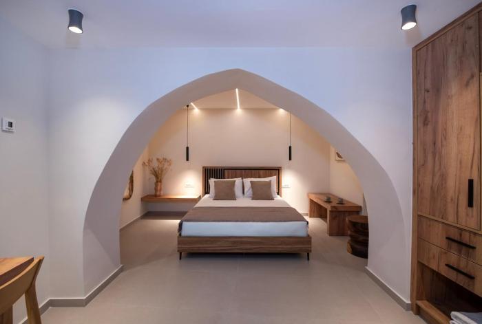 Bōw Ground Floor Luxury Apt-In Chania Old Town!