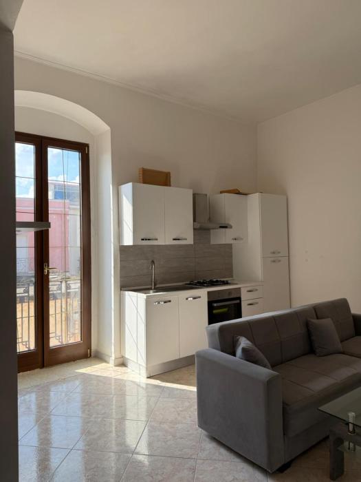 Modern 1st floor apartment with balcony - Casa Berto