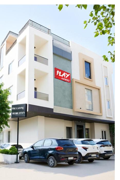 PLAY CASTLE INOX VAISHALI NAGAR couple friendly