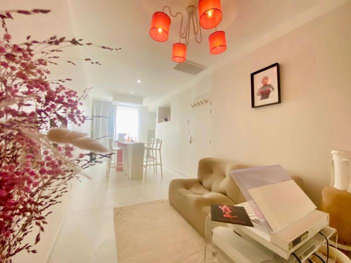 "Rose" Atypique, clim, coeur du Quartier Haut