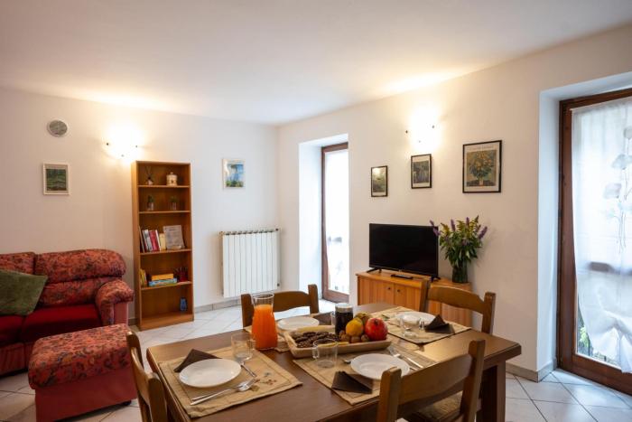 Alla Fontana di San Giorgio, Ceto Ospitar