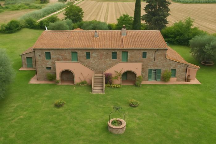 La Vivaldina Country House with Pool, Val di Cornia