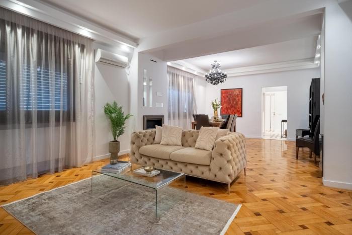 Retro Chic Apartment