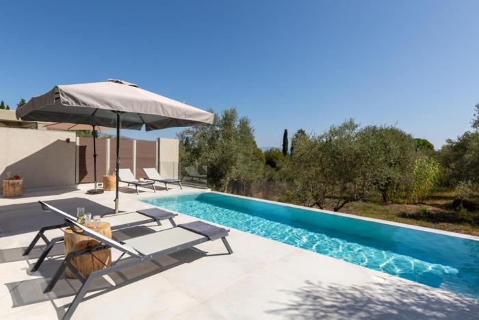 Theofania by Vintage Travel