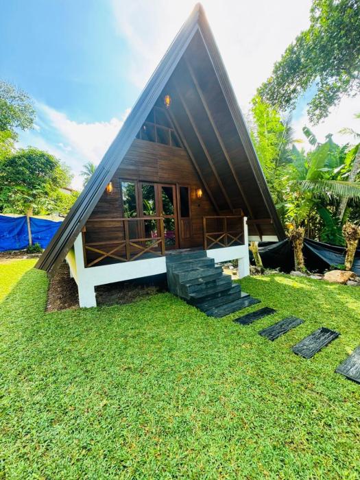 Soluna Cove luxury Cabanas Hikkaduwa