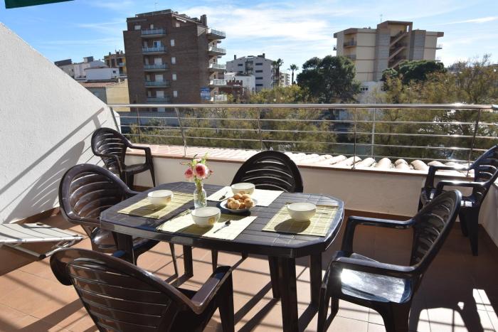 RNET - Puerto Simona 1-9 Roses Costa Brava