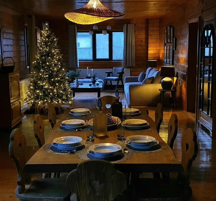 VIA AURUM Modern-rustic guesthouse in Transylvania