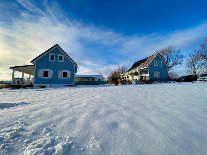 Osada Aurora Całoroczne domki z jacuzzi z widokiem na jezioro i góry