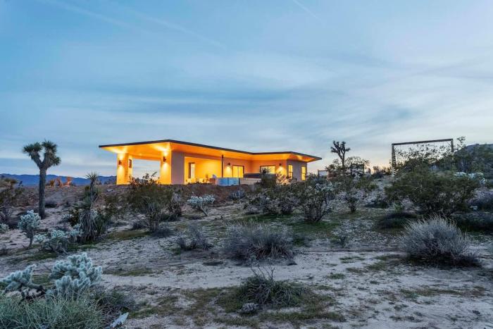 Mojave Rosa By The Cohost Company