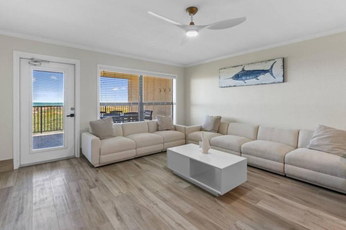 Premier Oceanfront Condo with Epic Island View