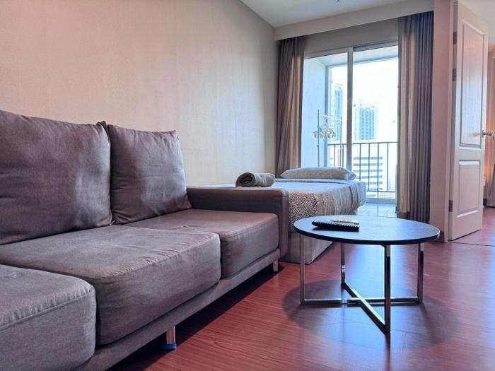 Sky Apartment - Pool - BTS - Gym - Sauna