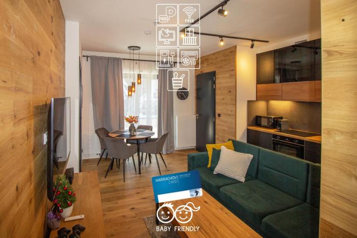 ENJOYHARRACHOV - Atraktivní slunný klimatizovaný apartmán 24 v centru Harrachova se saunou, parkováním, Wifi-WLAN, SAT, herní konzolí, Netflix zdarma a možností dobíjení auta jen 150m od lanovky