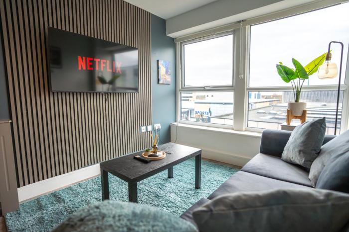 Harlow Flat - Perfect for Families or Contractors