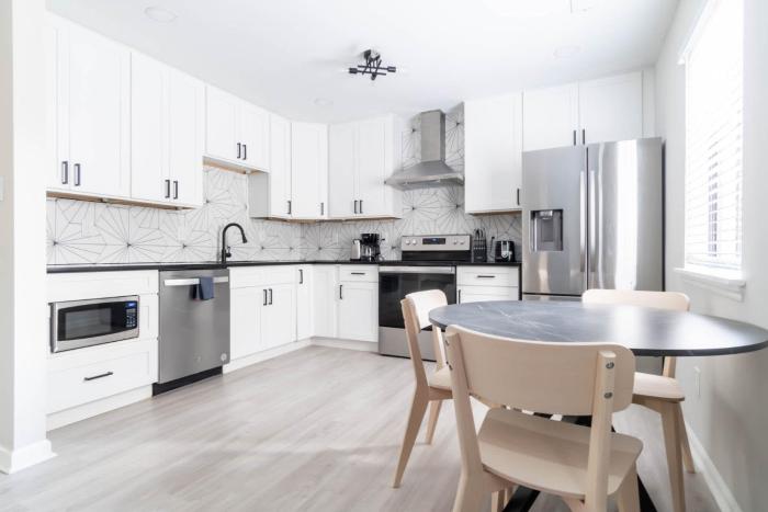 The Vibe on Durham XV 8792