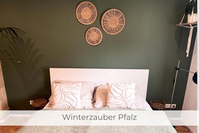 Ferienwohnung "Hannes & Toni", Urlaub in der Pfalz, S-Bahn 2 Min, WLAN & Parkplatz kostenlos, hundefreundlich