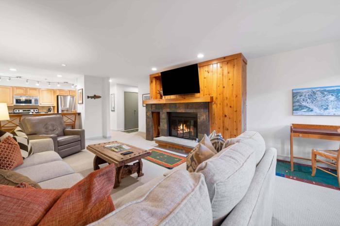 Kiva 329 by East West Hospitality